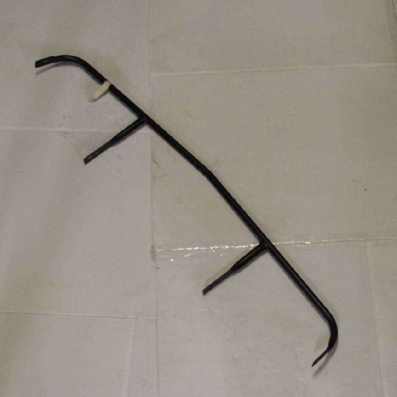 ARMATURE INFERIEURE DE CALANDRE MEHARI ANCIEN MODELE NOIRE