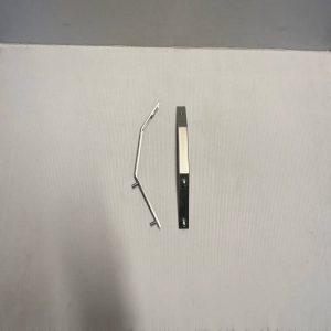 PATTE RENFORT ENTRE LE PLANCHER PEDALIER ET LE TABLIER